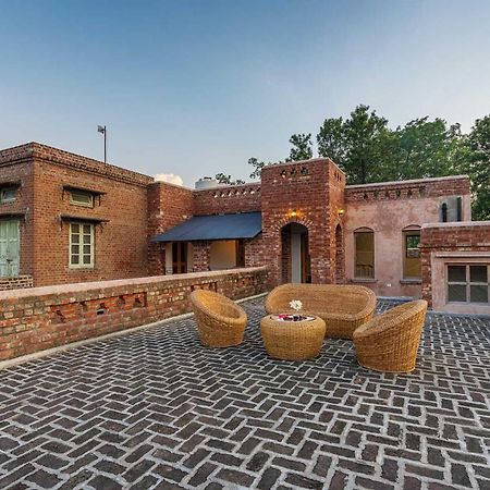 Stayvista'S Peepal Haveli - Rustic Kothi With Terrace, Breathtaking View & Bonfire Narainpur (Punjab) Exterior foto