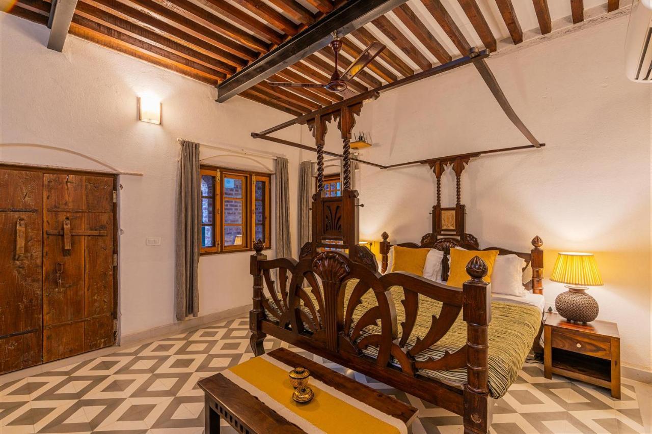Stayvista'S Peepal Haveli - Rustic Kothi With Terrace, Breathtaking View & Bonfire Narainpur (Punjab) Exterior foto